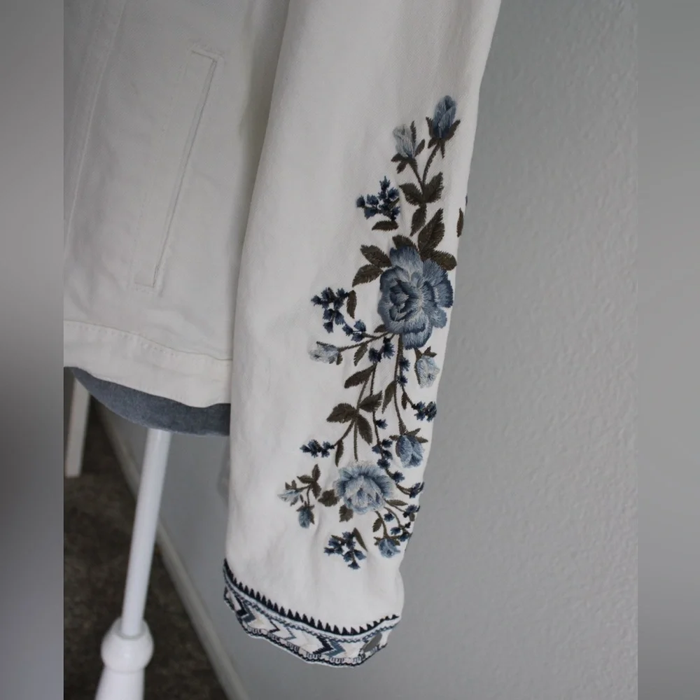 Driftwood jean jacket EUC - Picture 3 of 9